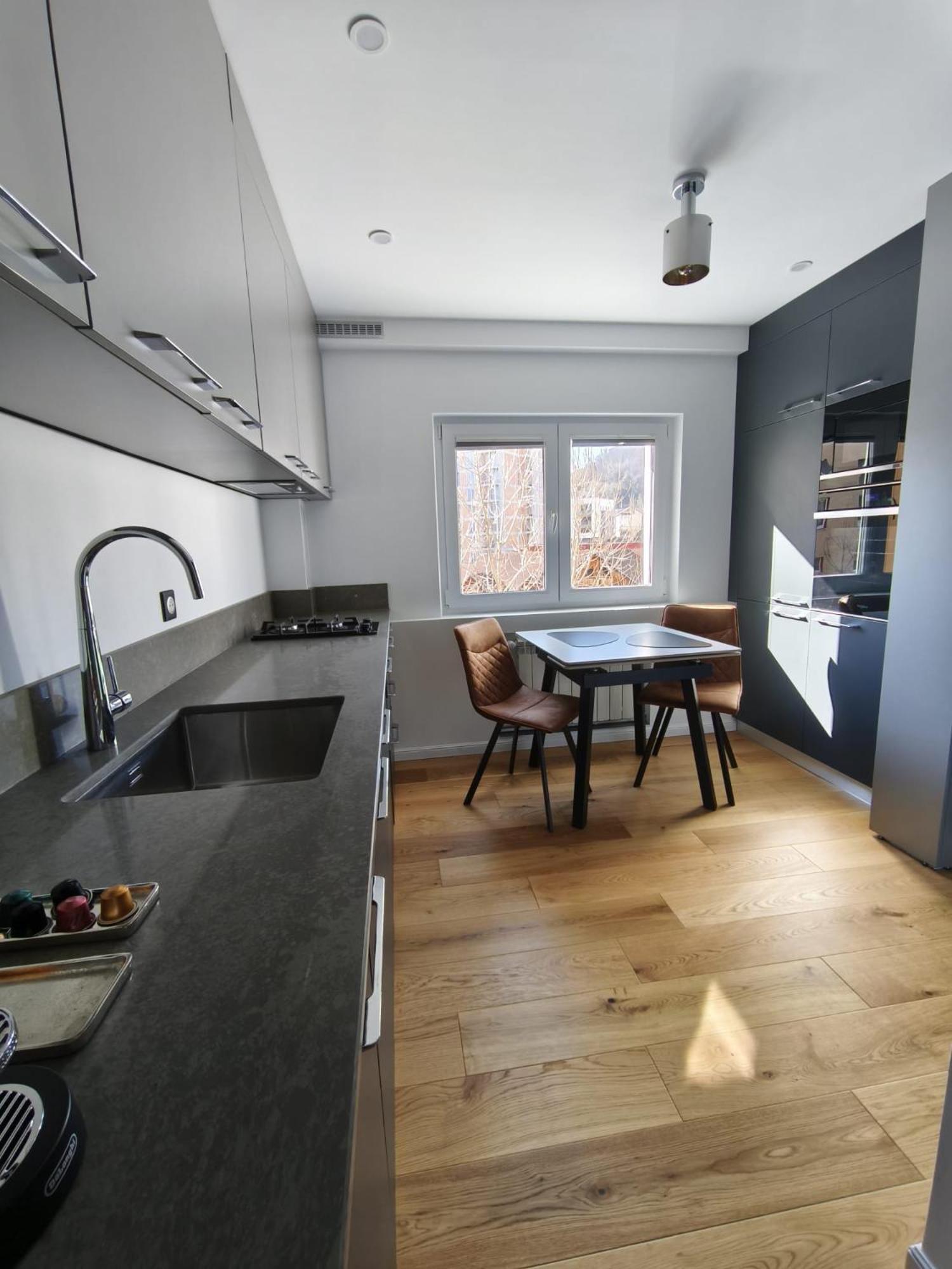 Studio Lux, Elegant & Confortabil Braşov Eksteriør billede