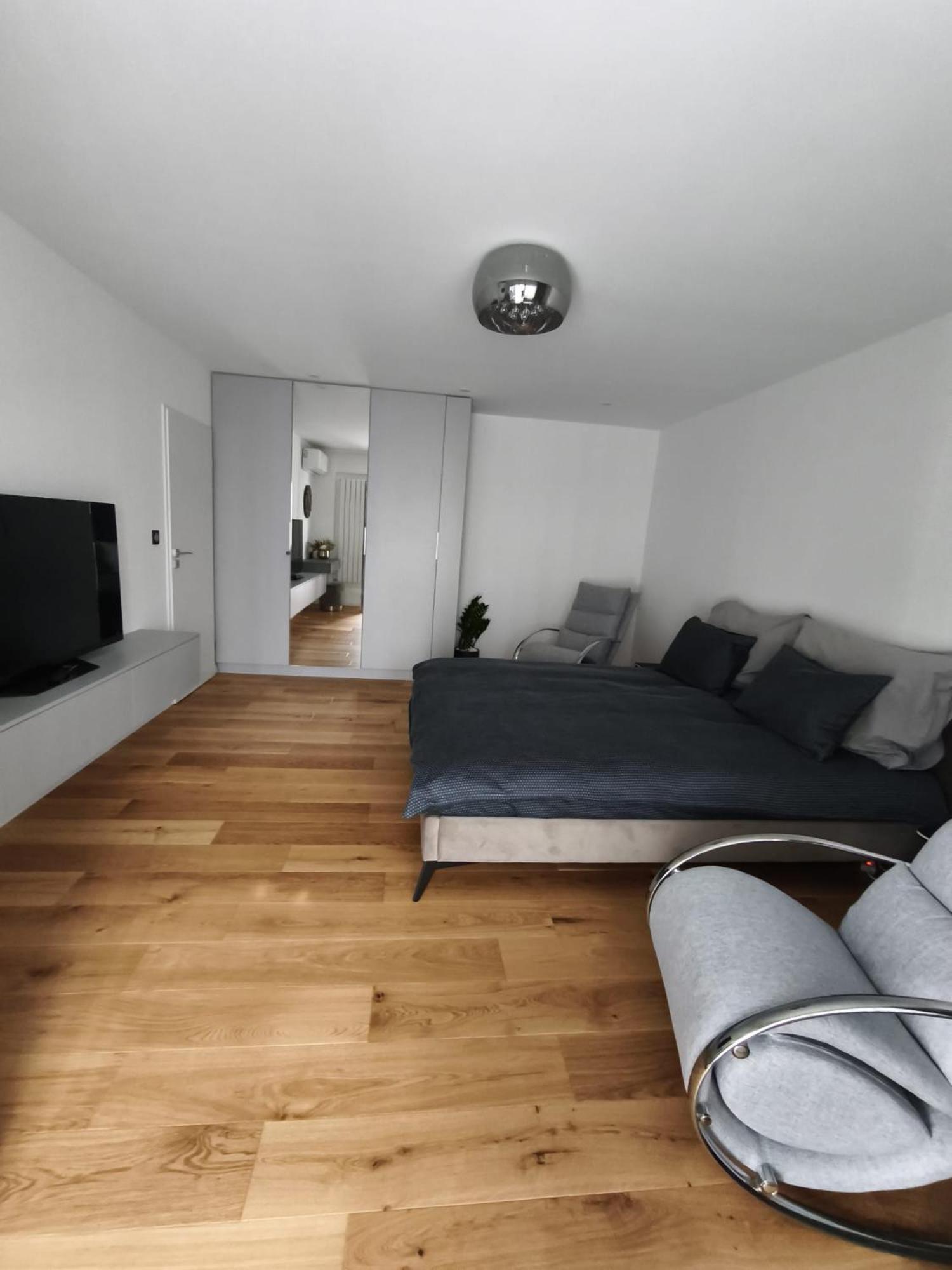 Studio Lux, Elegant & Confortabil Braşov Eksteriør billede