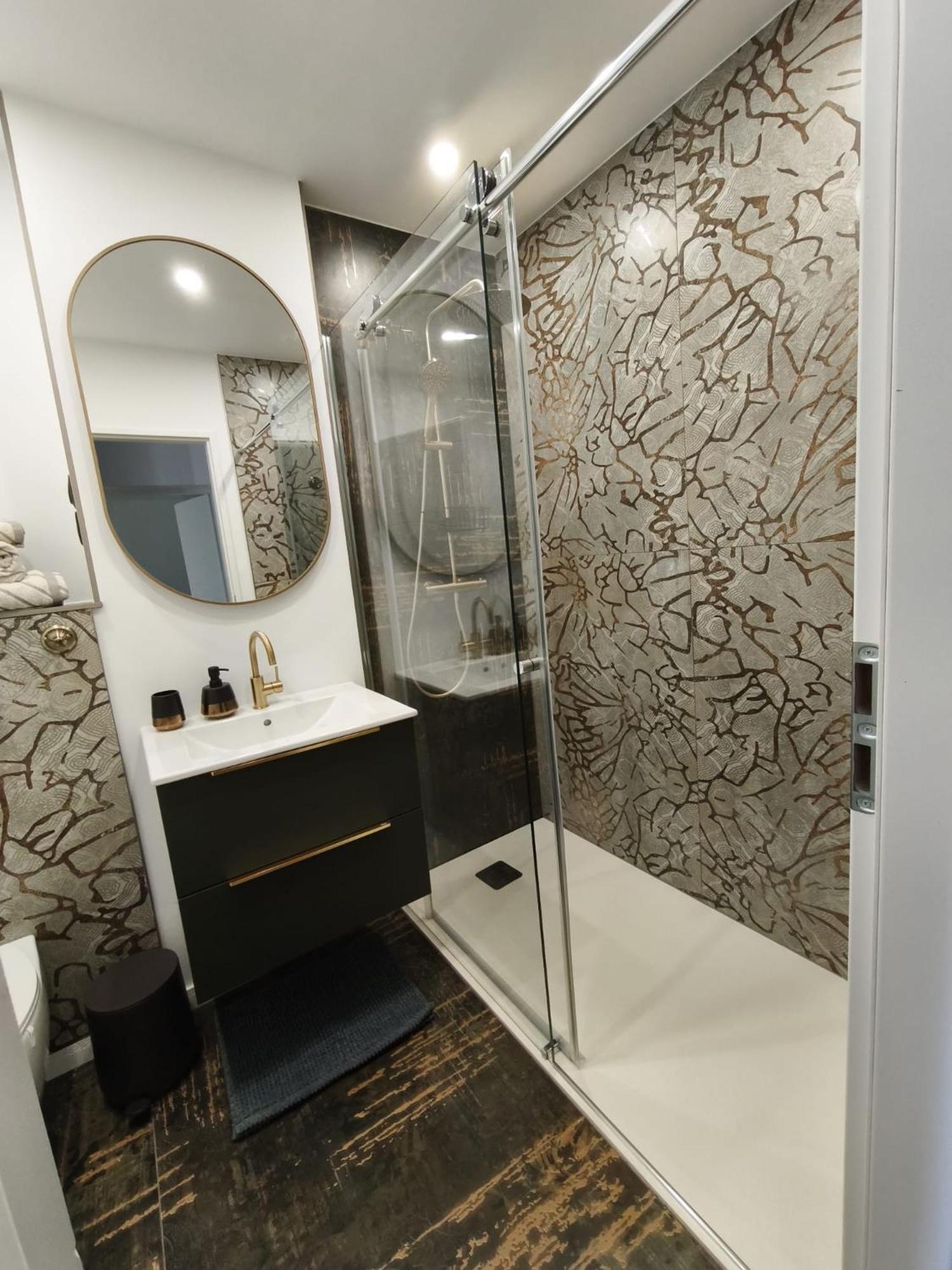 Studio Lux, Elegant & Confortabil Braşov Eksteriør billede